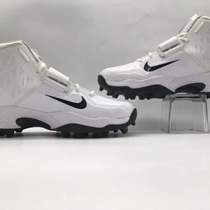 Nike flywear cleats